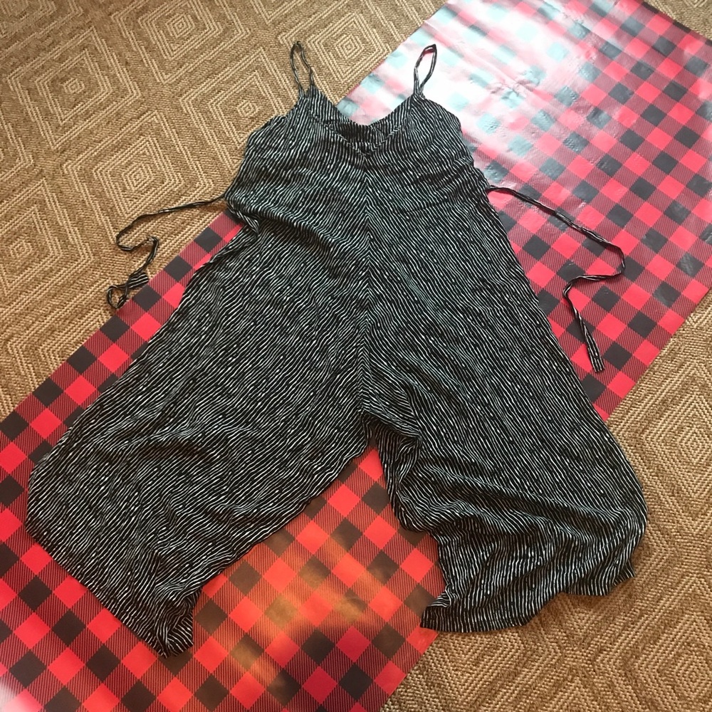 Pinstripe Spaghetti Strap Jumper - Picture 3 of 4
